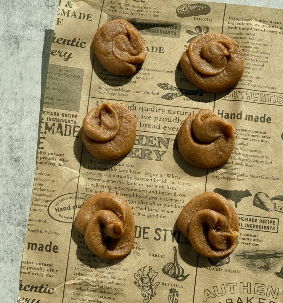 turtle candy with date caramel